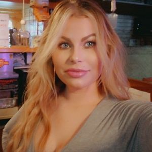 Meet your Posher, Mara